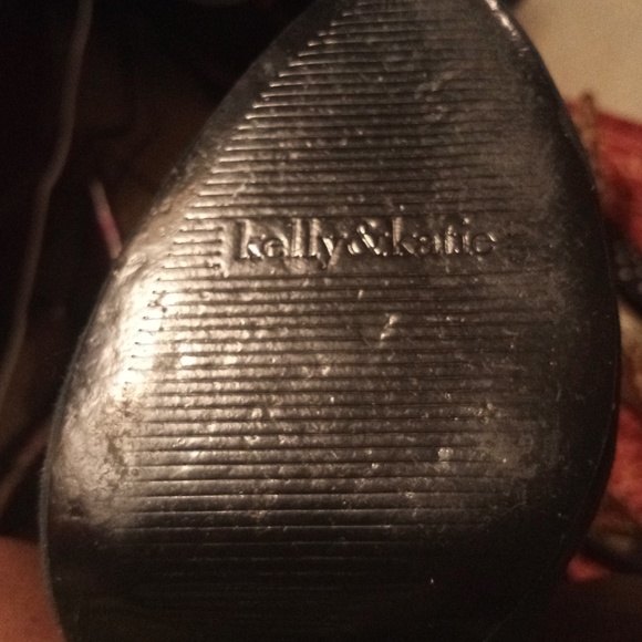 2nd pair of Kelly & Katie - Picture 12 of 16